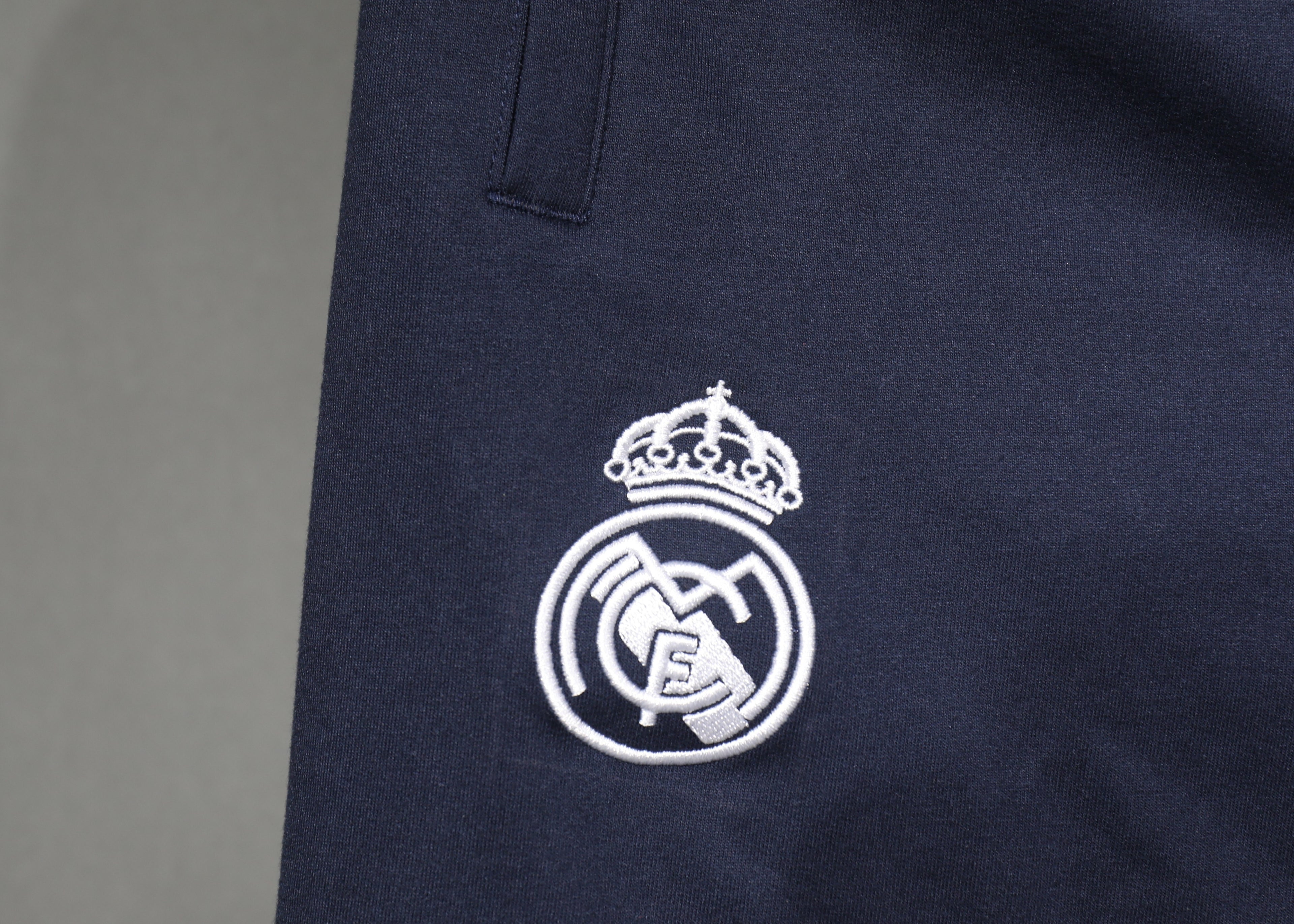 Tuta Real Madrid felpa e pantalone